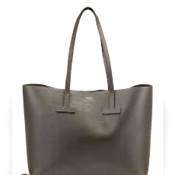 Tom Ford Handbags - Authentic Tom Ford Leather Large T Tote Bag